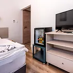 Magaspart Panzio Hotel 3*
