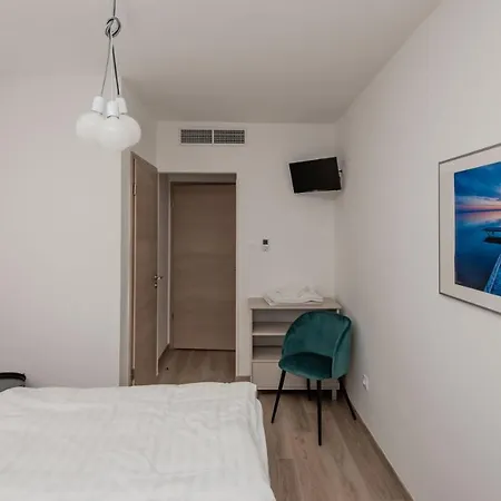 ホテル Magaspart Panzio Balatonföldvár