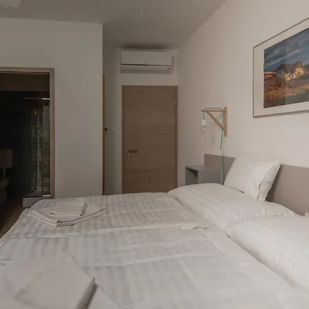 Hotel Magaspart Panzio 3*