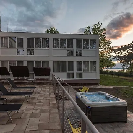 Magaspart Panzio 3* Balatonföldvár