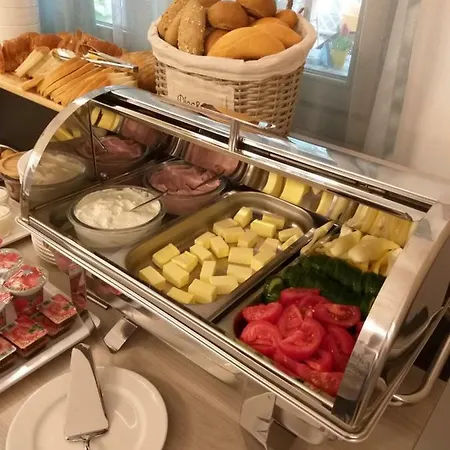 Magaspart Panzio ホテル Balatonföldvár