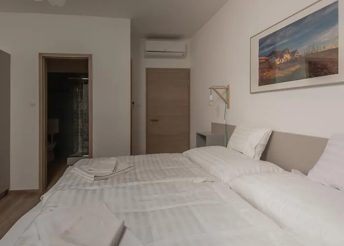 Hotel Magaspart Panzio 3*