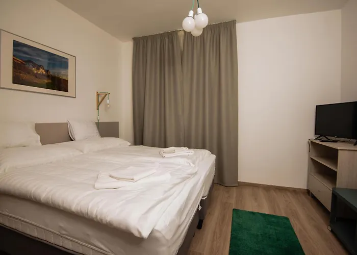 Magaspart Panzio מלון 3*