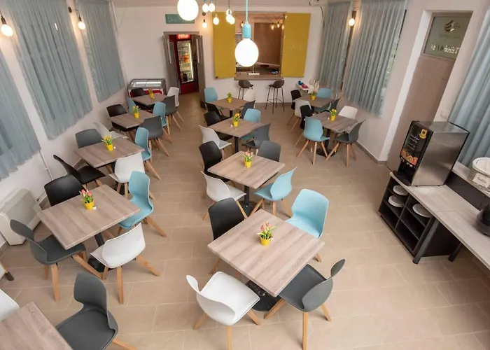 Magaspart Panzio 3* Balatonföldvár