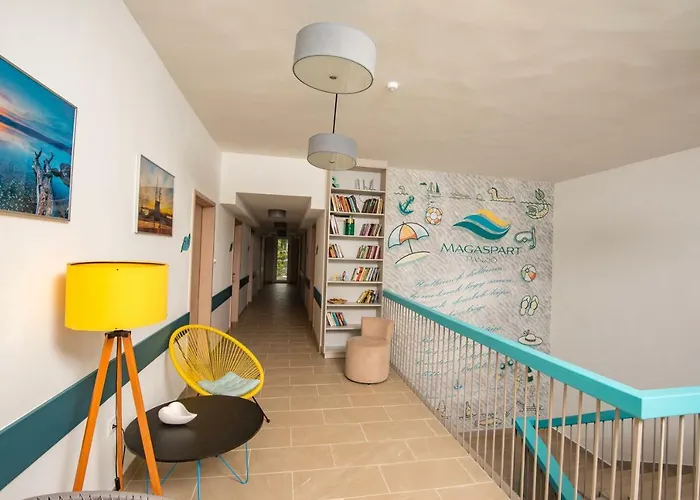 Magaspart Panzio Hotel 3*