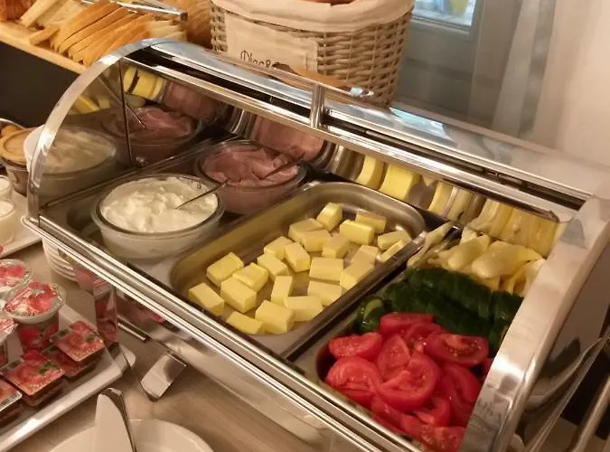 Magaspart Panzio Otel Balatonföldvár